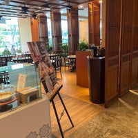Photo taken at Amara Singapore Hotel by Cyntia L. on 5/6/2023
