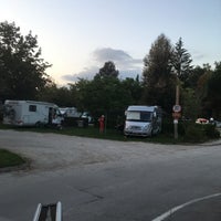 Das Foto wurde bei Ljubljana Resort Hotel &amp;amp; Camp von Birgül am 9/8/2018 aufgenommen
