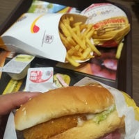 Photo taken at Burger King by Elif on 10/20/2019