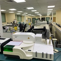 Photo taken at Al Borg Medical Laboratories by Azooz on 1/31/2022