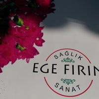 รูปภาพถ่ายที่ Ege Fırın โดย Pelin เมื่อ 3/27/2016