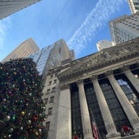 Foto diambil di Wall Street Walks oleh M.I pada 12/4/2022