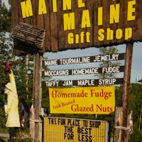 รูปภาพถ่ายที่ Maine-ly Maine Gift Shop โดย Mainely M. เมื่อ 6/24/2013