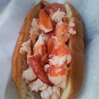 Photo taken at Cousins Maine Lobster Truck by Pechluck L. on 12/28/2012