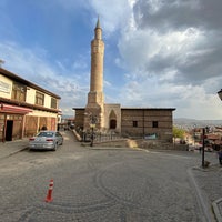 Photo taken at Aslanhane (Ahi Şerafettin) Camii by GeGeSe on 4/27/2022