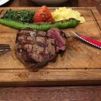 Снимок сделан в Makam İstanbul Steak House пользователем Akın A. 4/17/2016