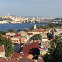 Das Foto wurde bei Molla Aşkı Terası von Hiča L. am 9/16/2015 aufgenommen