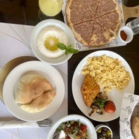 Photo taken at Mazah Restaurant by 💉 on 4/24/2023