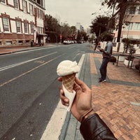 9/24/2022にALI 🦉がUnframed Ice Creamで撮った写真