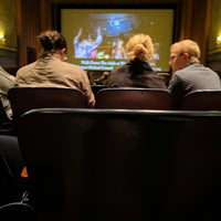 Foto diambil di Campus Theatre oleh Bill R. pada 11/13/2021