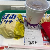 Photo taken at McDonald&amp;#39;s by れいほう on 11/10/2021