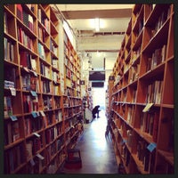 Photo taken at Powell&amp;#39;s City of Books by Pri D. on 4/20/2013