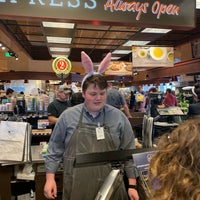 Photo taken at Metropolitan Market West Seattle (Admiral) by Gokkus on 4/20/2019