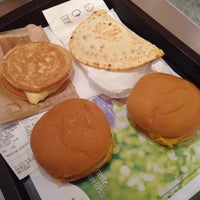 Photo taken at McDonald&amp;#39;s by Niloufar K. on 11/12/2014
