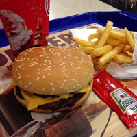 Photo taken at Burger King by Niloufar K. on 12/1/2014