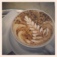 Foto tirada no(a) Café Latte Art por Nikita G. em 6/26/2013
