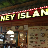 รูปภาพถ่ายที่ Coney Island Diner โดย Joni Balonie เมื่อ 9/24/2012