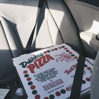 รูปภาพถ่ายที่ Lizzano&amp;#39;s Pizza โดย Kris N. เมื่อ 12/17/2017