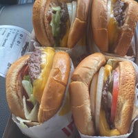 Photo taken at In-N-Out Burger by Asma’s L. on 5/31/2020