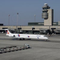 Foto scattata a Aeroporto di Zurigo (ZRH) da Marco C. il 5/14/2013