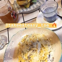 Foto scattata a Take Eat Easy da Sabi J. il 10/15/2019