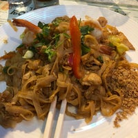 10/18/2018 tarihinde Todd P.ziyaretçi tarafından Royal Thai Restaurant'de çekilen fotoğraf