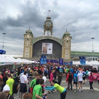 Photo taken at Sportisimo Prague Half Marathon 2017 by Martinta on 4/19/2016