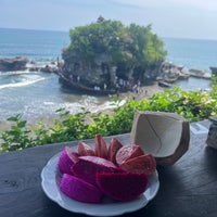 Photo taken at Tanah Lot Temple by Sultan on 4/9/2024