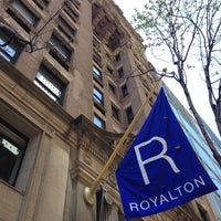 รูปภาพถ่ายที่ Royalton New York โดย Masashi S. เมื่อ 4/26/2013