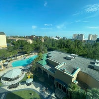 Das Foto wurde bei Hotel Kinetic Orlando Universal Blvd von HSN am 6/18/2022 aufgenommen