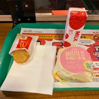 Photo taken at McDonald&#39;s by よしちゃん on 10/23/2021