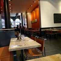 Foto diambil di Restaurant Quartier Léopold oleh Brian K. pada 2/6/2017