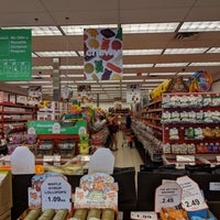 Bulk Barn Food Drink Shop