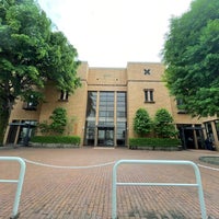 Photo taken at 女子学院中学校・高等学校 by JM on 5/7/2022