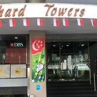 Photo taken at Orchard Towers by Beiyandao S. on 8/27/2022