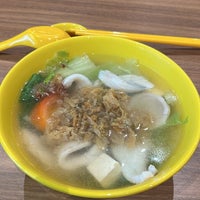 Photo taken at Market Street Hawker Centre by Beiyandao S. on 11/25/2022