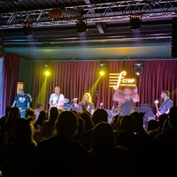 Foto scattata a F Stop Cabaret &amp;amp; Musichall da Gonca Ç. il 5/28/2022