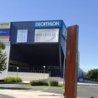 รูปภาพถ่ายที่ Decathlon Vila-seca โดย Maksim P. เมื่อ 5/23/2013