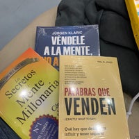 Photo taken at Librería Porrúa by Asbeidy S. on 11/3/2019