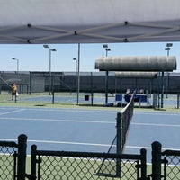 Photo taken at The Met Warner Center- Tennis Courts by Christopher Y. on 8/12/2017