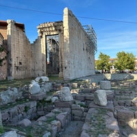 Photo taken at Augustus Tapınağı by Dilek A. on 9/26/2023