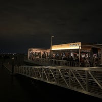 Foto diambil di BARCA Pier &amp;amp; Wine Bar oleh Kris pada 3/26/2022