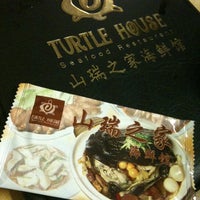 Photo taken at Turtle House Seafood Restuarant by JArvis L. on 3/27/2011