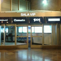 Photo taken at Sala VIP - 1001 / Catarinense / Cometa / Expresso do Sul by Thales A. on 10/19/2012