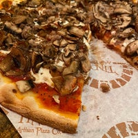 Photo taken at Tino&amp;#39;s Artisan Pizza Co. by Olya G. on 4/9/2022