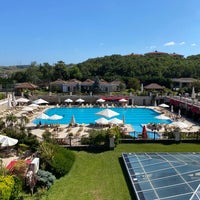Foto scattata a Best Western Şile Gardens Hotel &amp;amp; Spa da Görkem il 7/24/2020