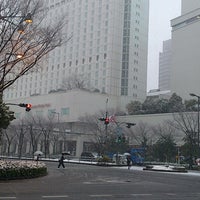 上本町6交差点 Osakaの交差点