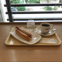 Photo taken at Doutor Coffee Shop by msy-popojunaokaora2n on 5/24/2022