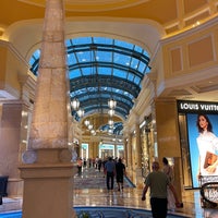 Mapstr - Shopping Louis Vuitton Las Vegas Bellagio Women's