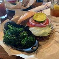 Carl's Tavern - Restaurant